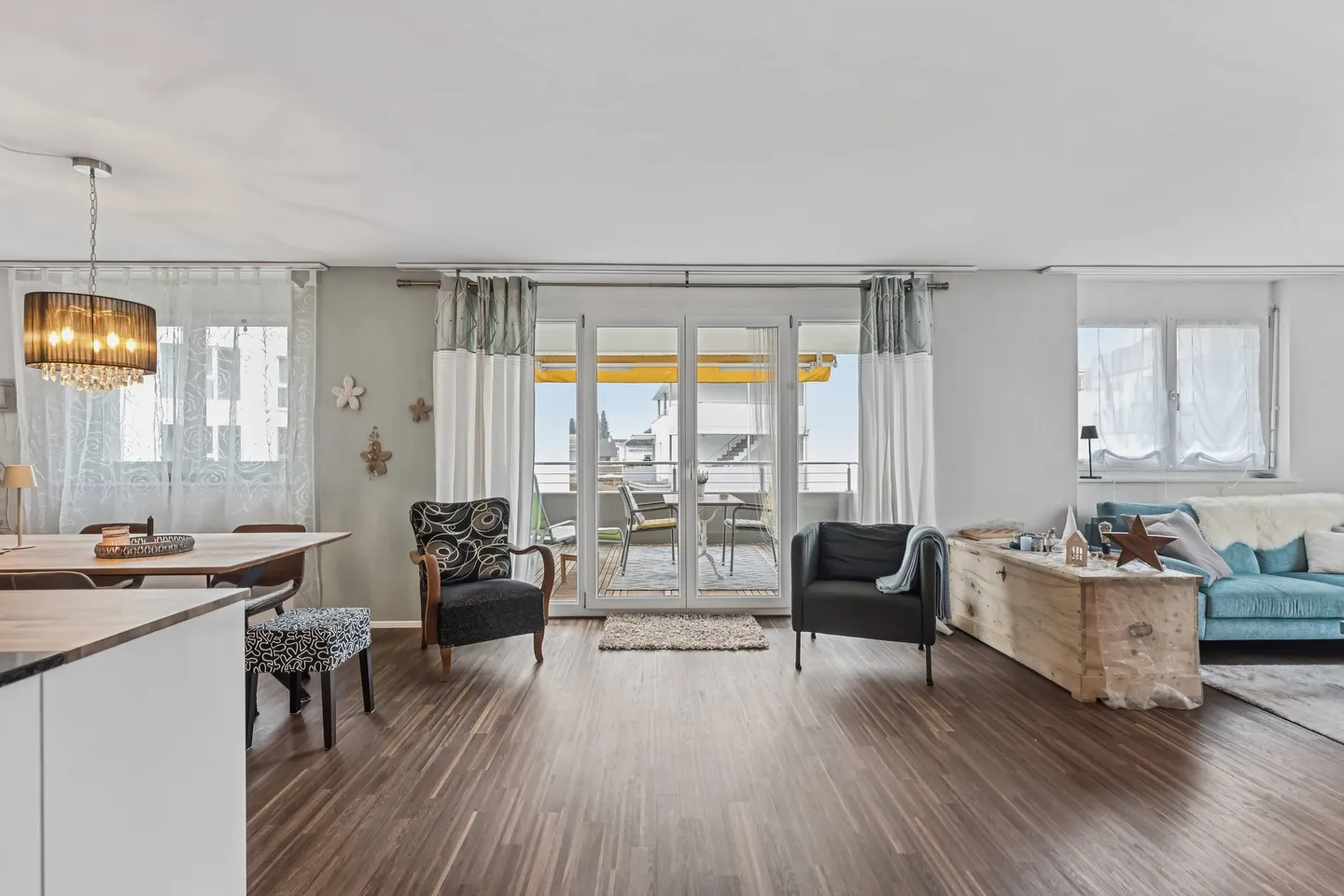 AMPIO & MODERNO APPARTAMENTO 4.5 STANZE A AADORF - Foto 4 di 5