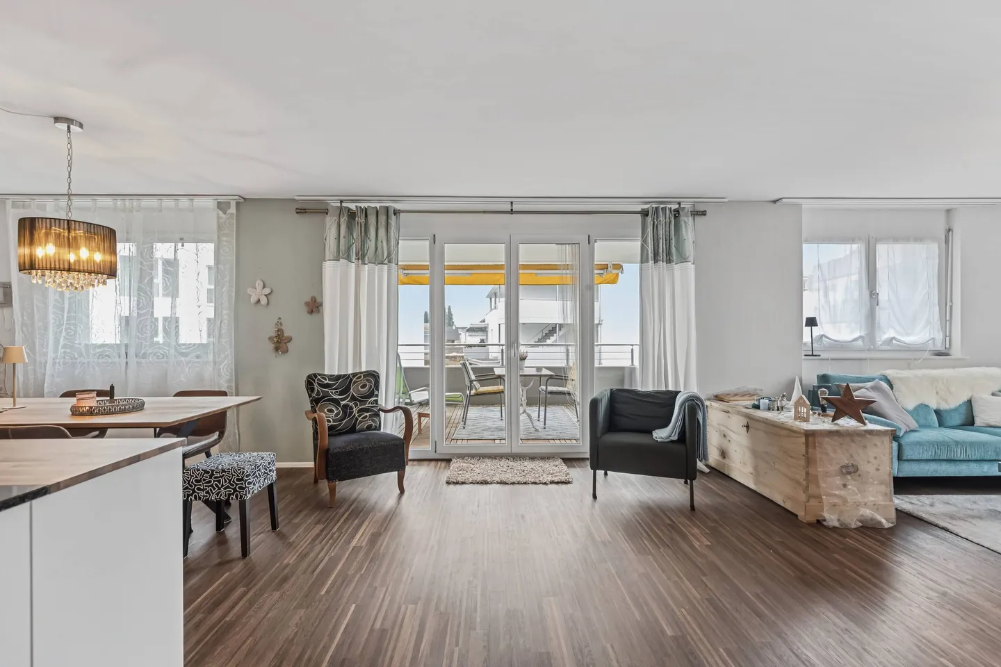 AMPIO & MODERNO APPARTAMENTO 4.5 STANZE A AADORF - Foto 4 di 5