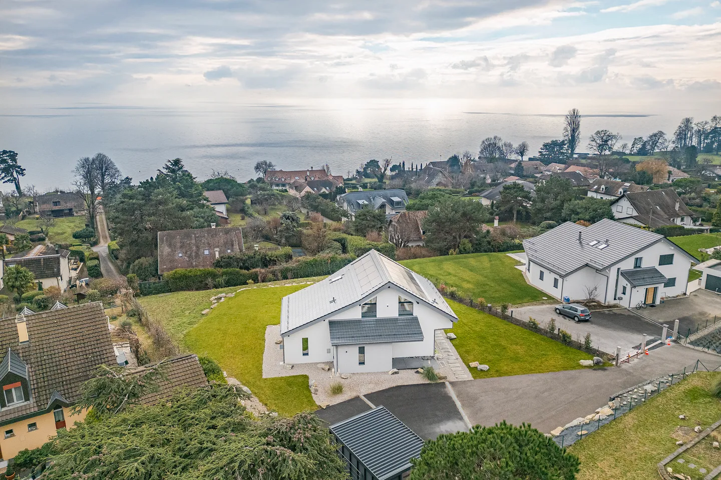 Exclusive Villa in Saint-Prex with Panoramic View of Lake Geneva - Photo 1 of 5