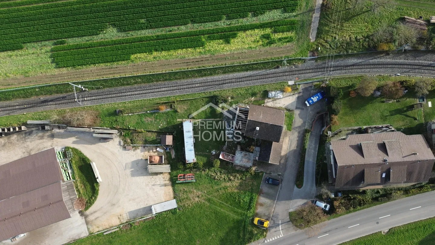 Sanierungsprojekt mit Potenzial in Brüttelen Seeland - Foto 2 von 3