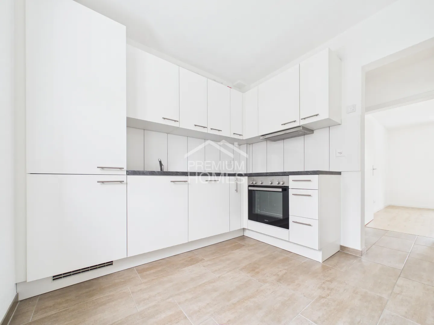 Well-maintained multi-family house in very good condition - Photo 4 of 9