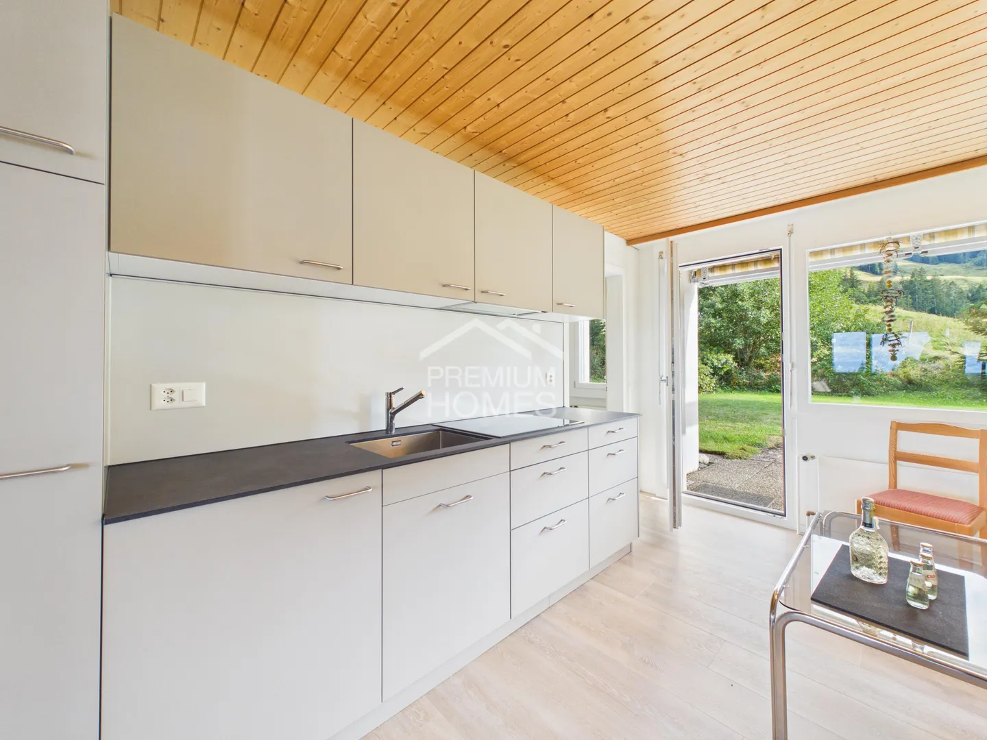 Maison Charmante avec Vue Époustouflante - Photo 5 sur 8