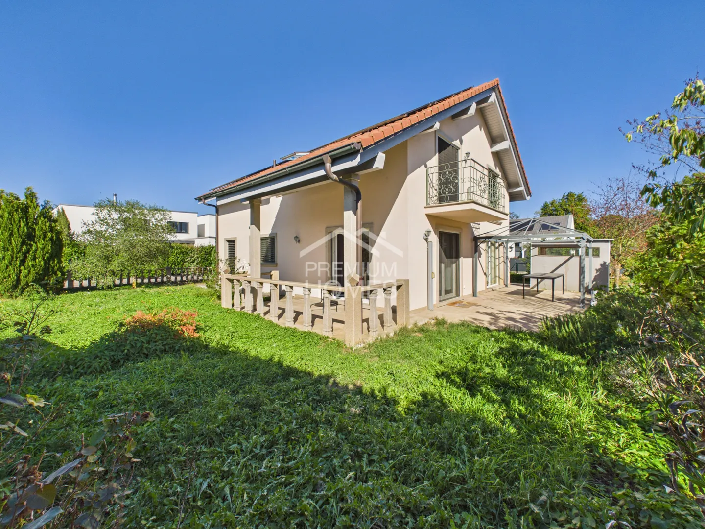 Family Villa with Garden - Photo 1 of 13