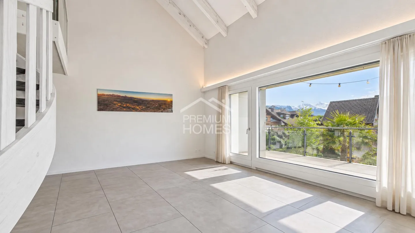 Modern Family Home with Gallery - Photo 3 of 13
