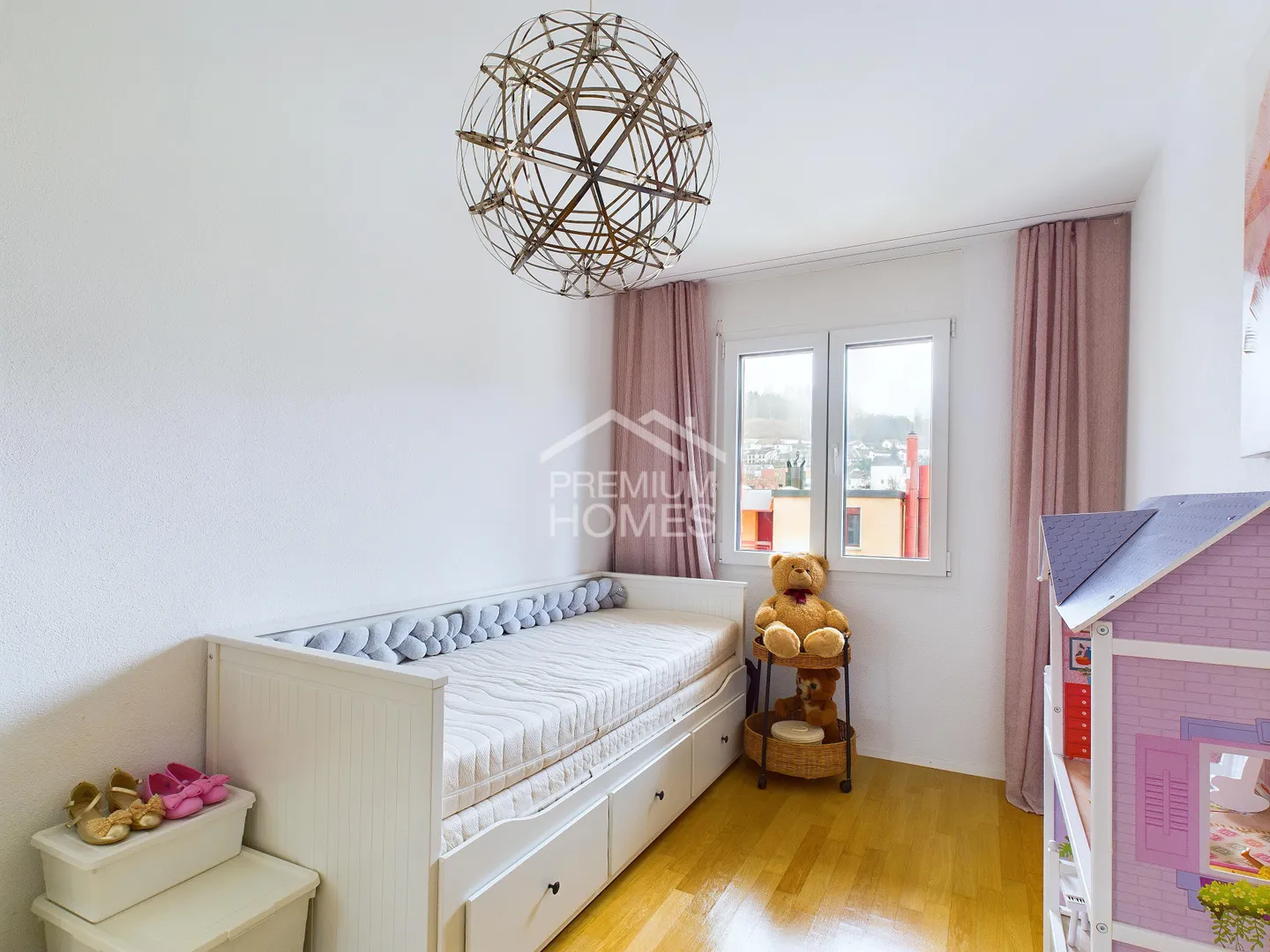 TWO LEVELS THAT INSPIRE - Photo 6 of 10