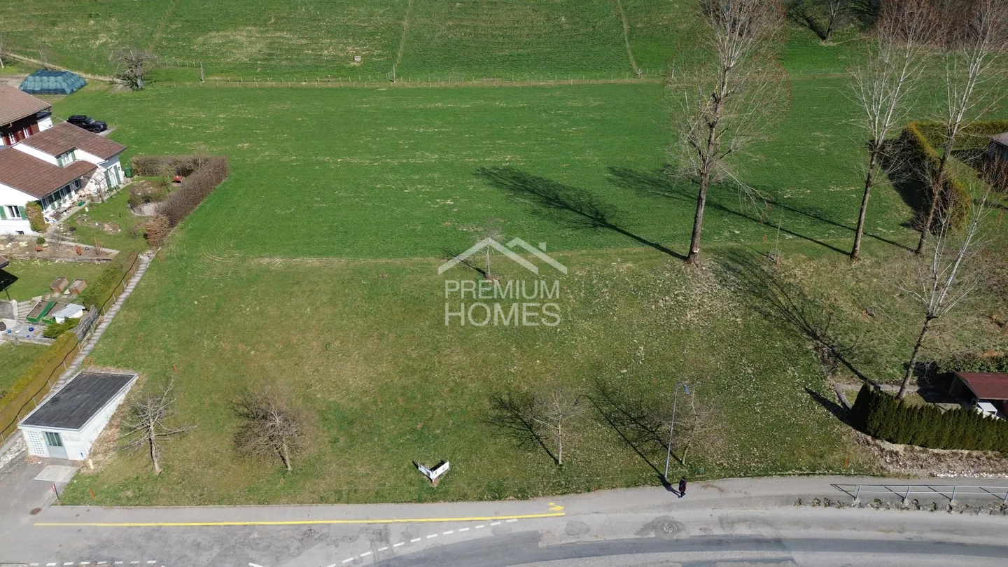 Building land with foresight - Photo 3 of 6