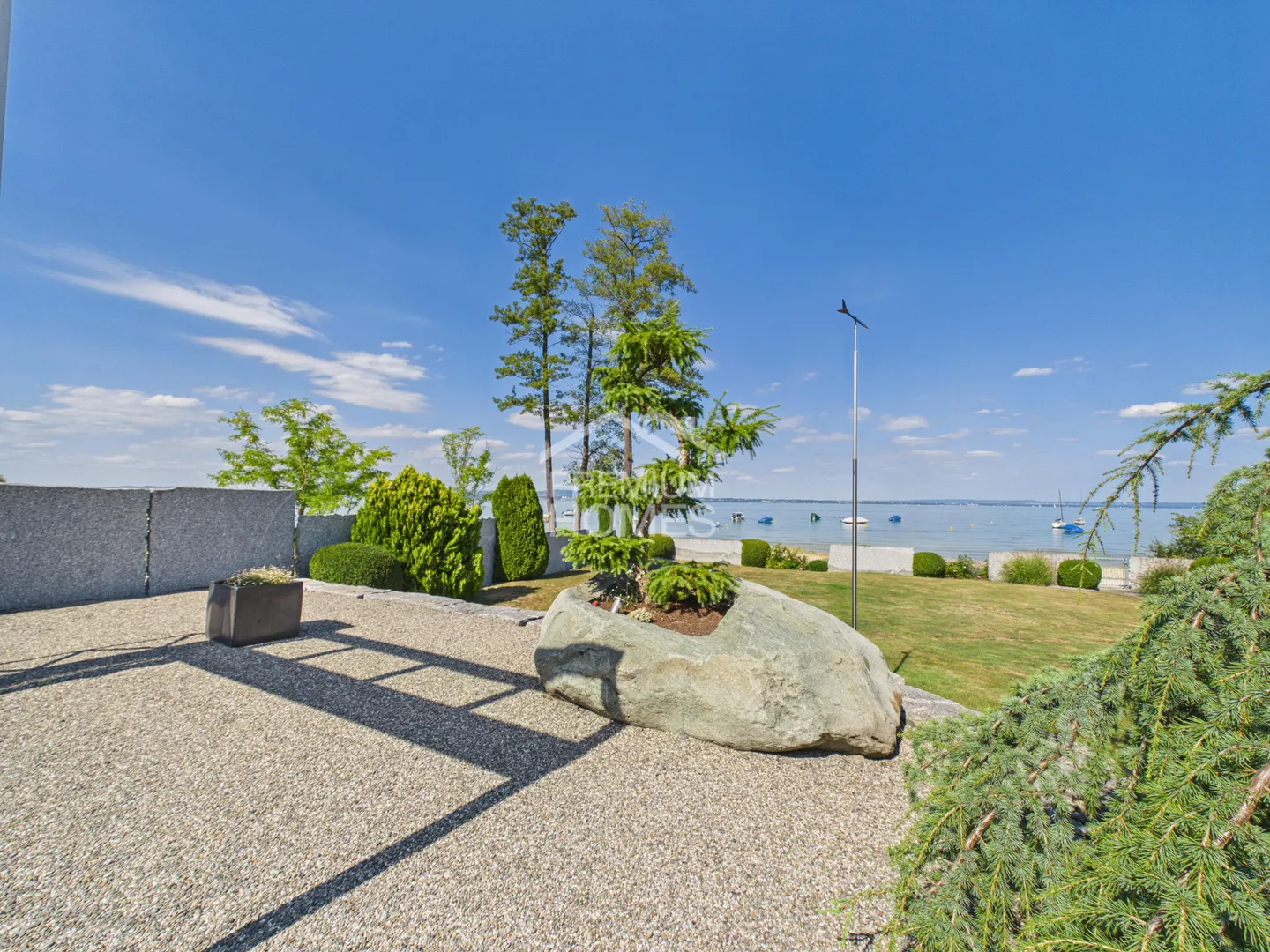 DE VOTRE PROPRE JARDIN DIRECTEMENT AU LAC DE CONSTANCE - Photo 3 sur 13