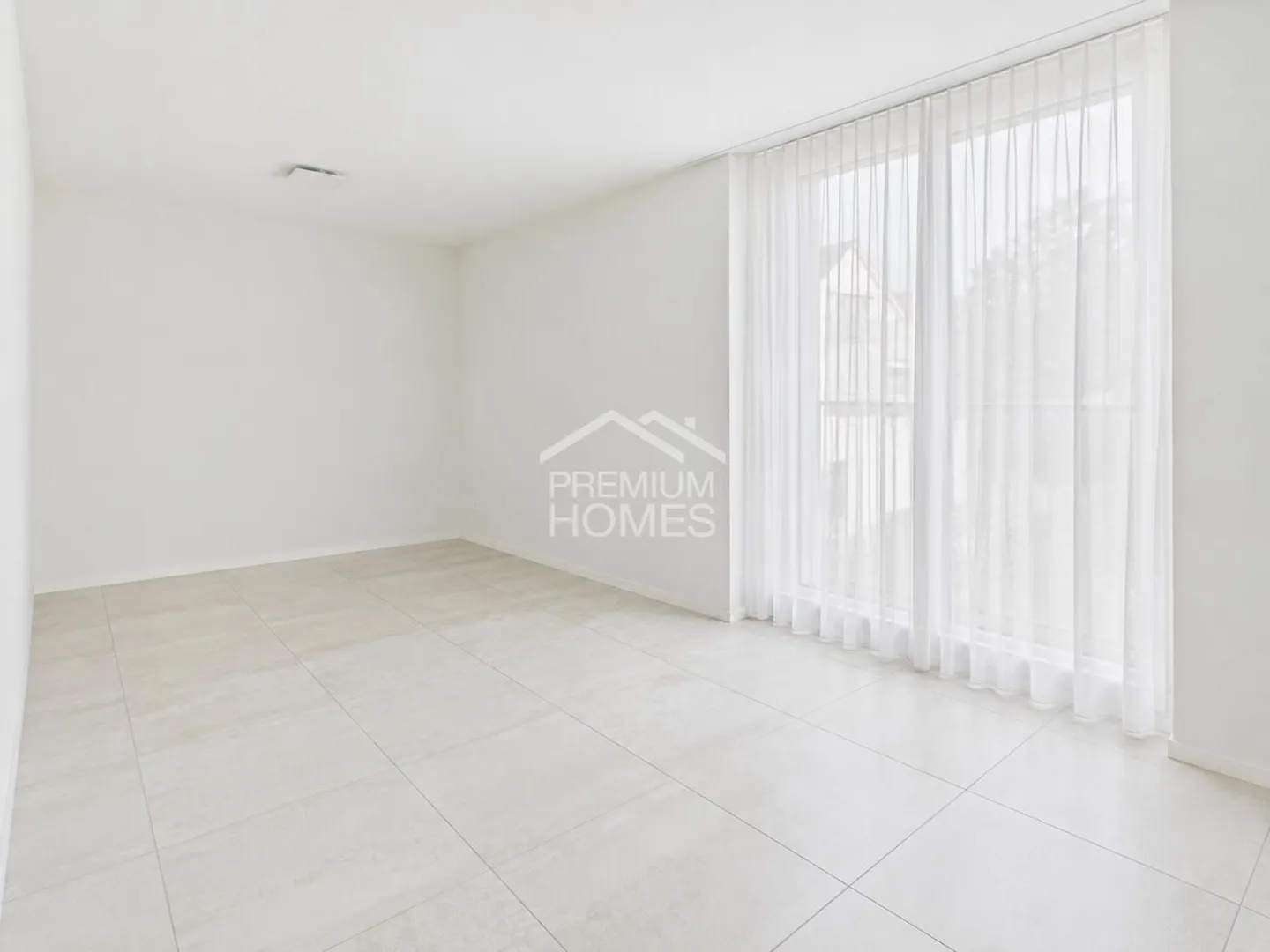 Light, Design &amp; Comfort - modern apartment with loggia - Photo 6 of 10