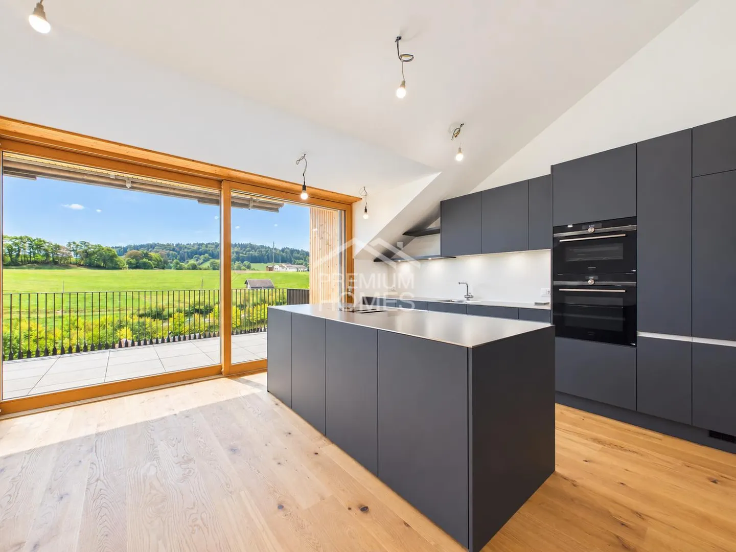 Family Jewel above Riggisberg - Photo 1 of 10