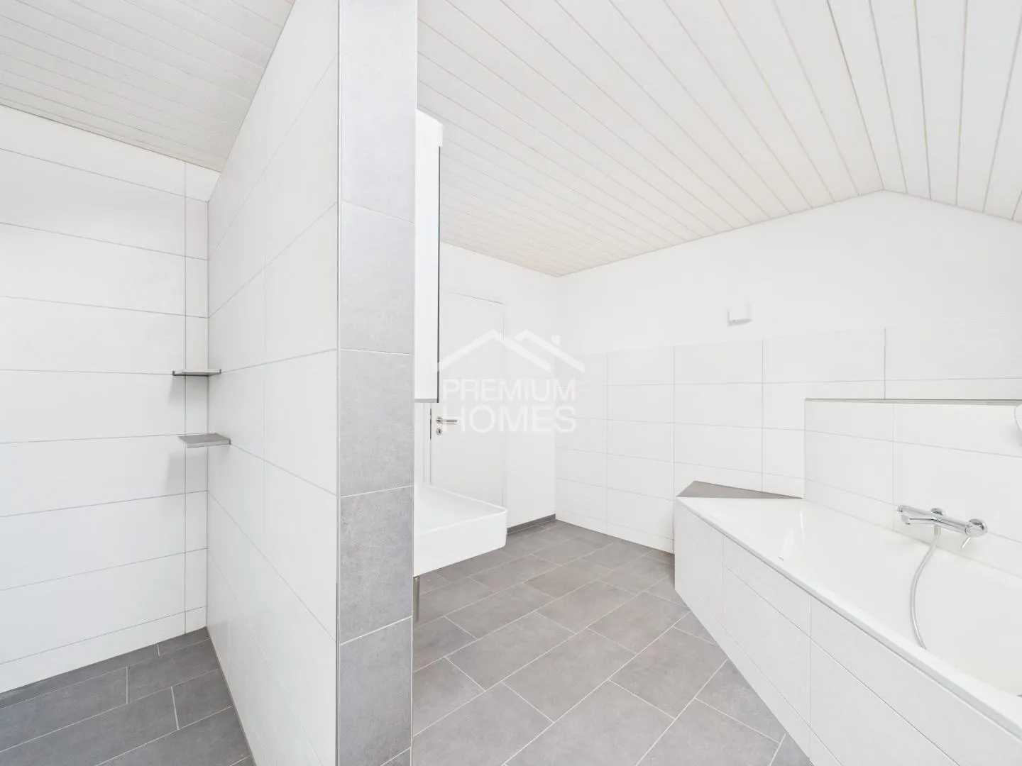 Duplex moderno a Schalunen - Foto 10 di 13