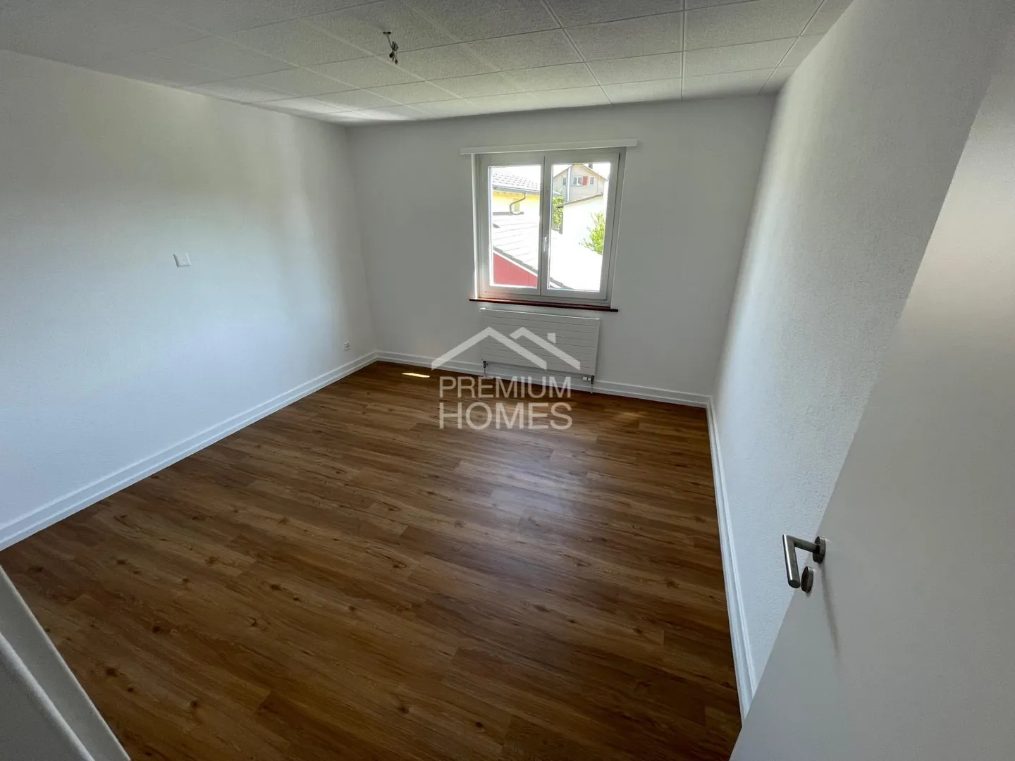 Charming Single-Family Home in a Quiet Location - Photo 6 of 7