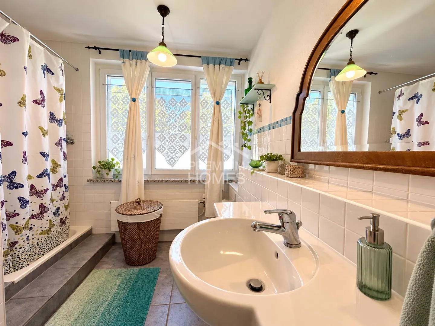 Charming house with sunny garden and expansion potential - Photo 13 of 13