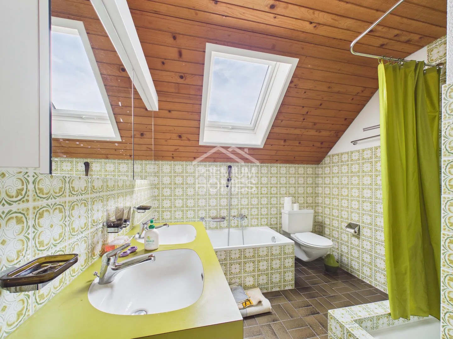 Charmantes Zuhause mit atemberaubender Aussicht - Foto 7 von 12