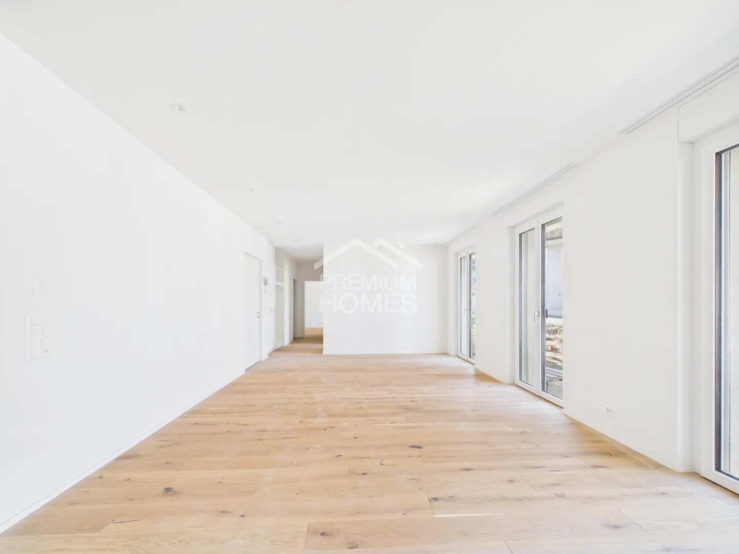 Modern, zentral, einzigartig - Neubau mit privatem Garten - Foto 3 von 10