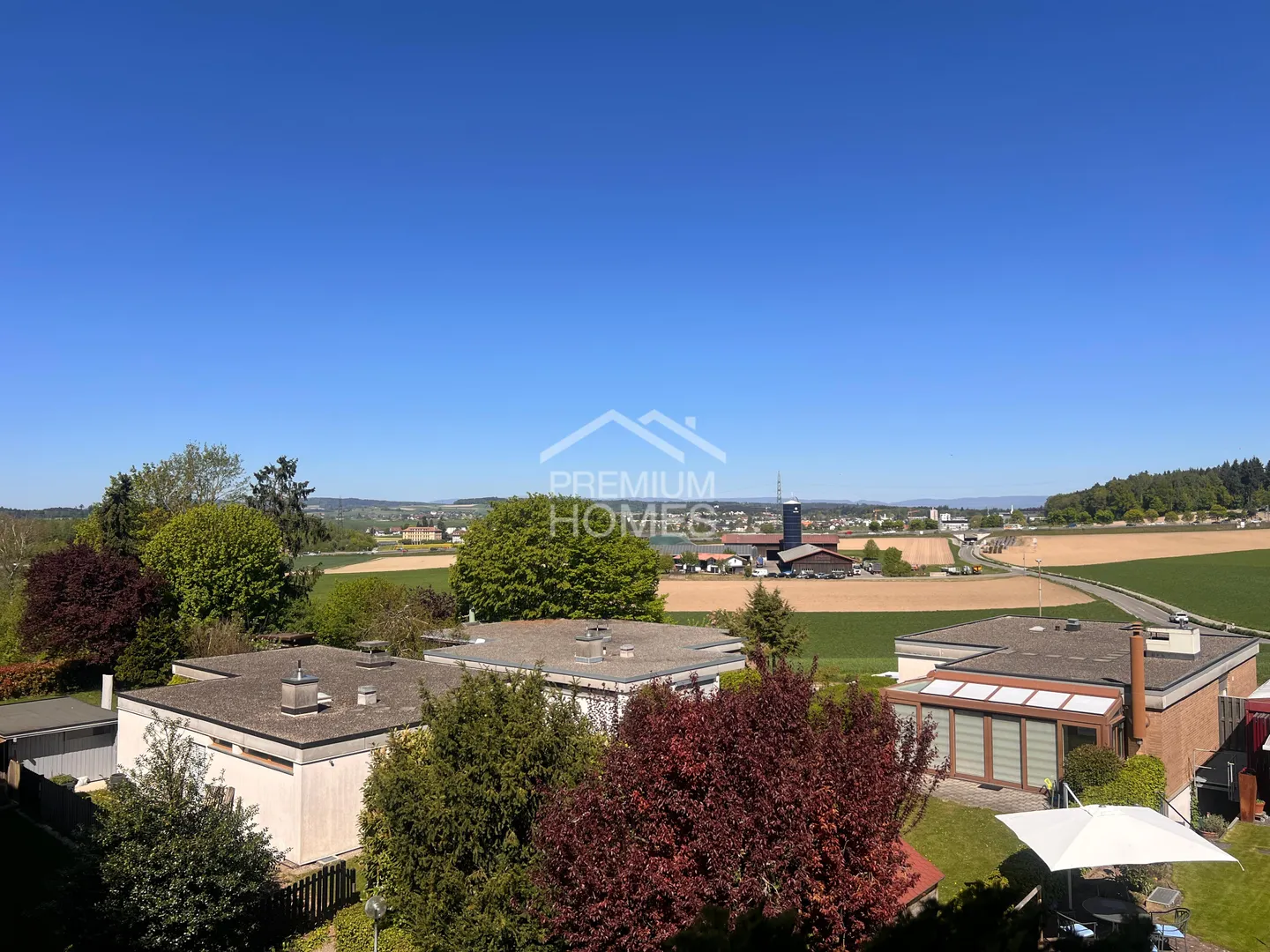 Enjoy peace, live centrally - Photo 1 of 7