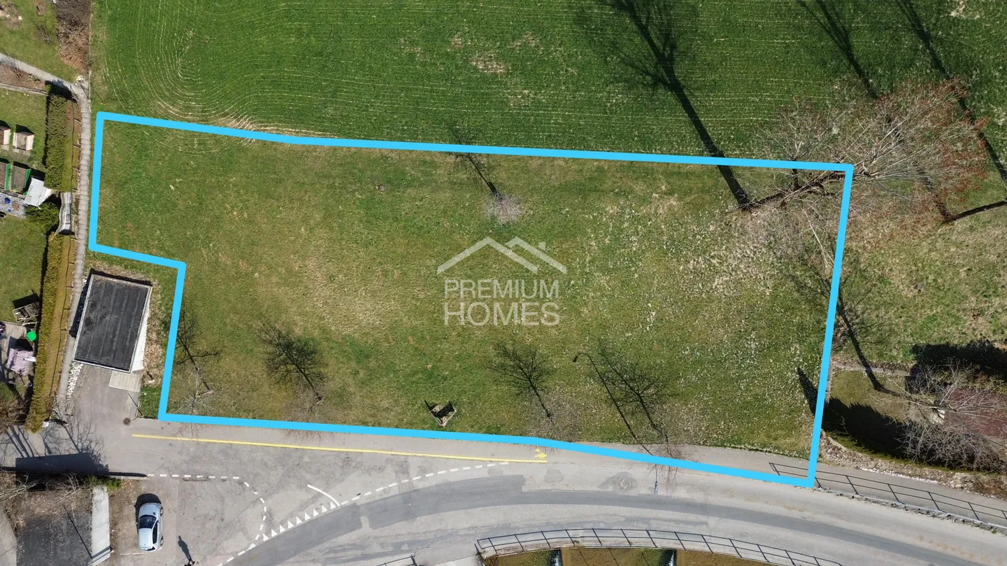 Building land with foresight - Photo 2 of 6