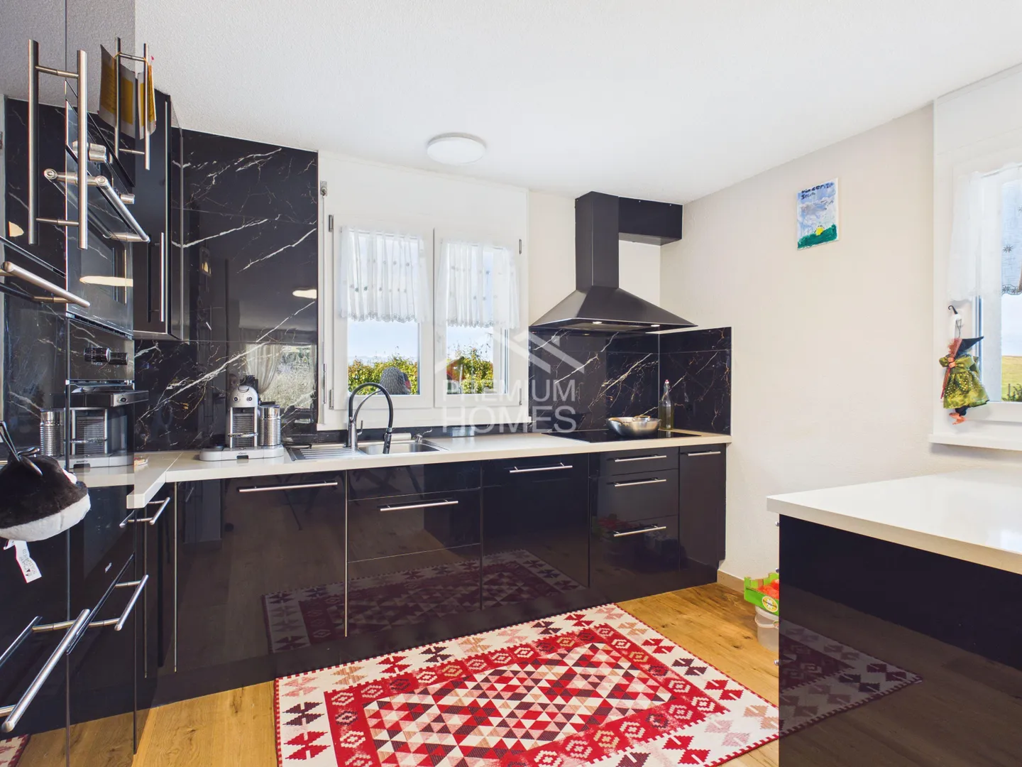 Exclusive residential jewel in prime location with golf course view - Photo 6 of 12