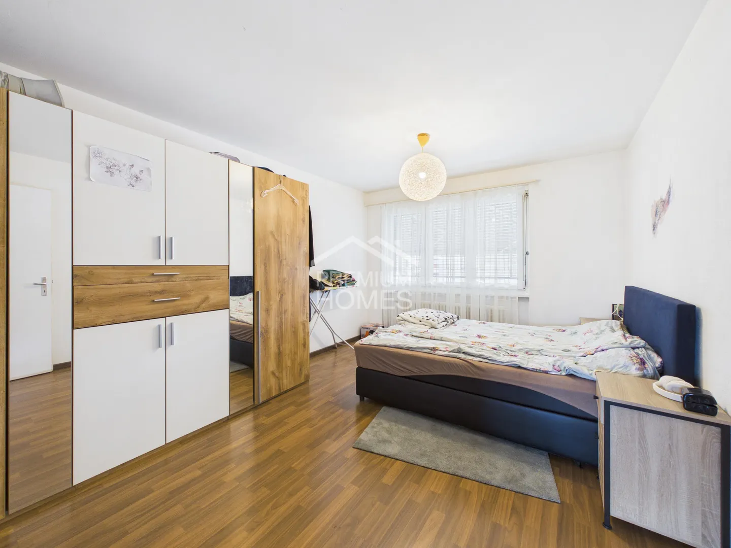 Investment with Two Apartments - Photo 3 of 7