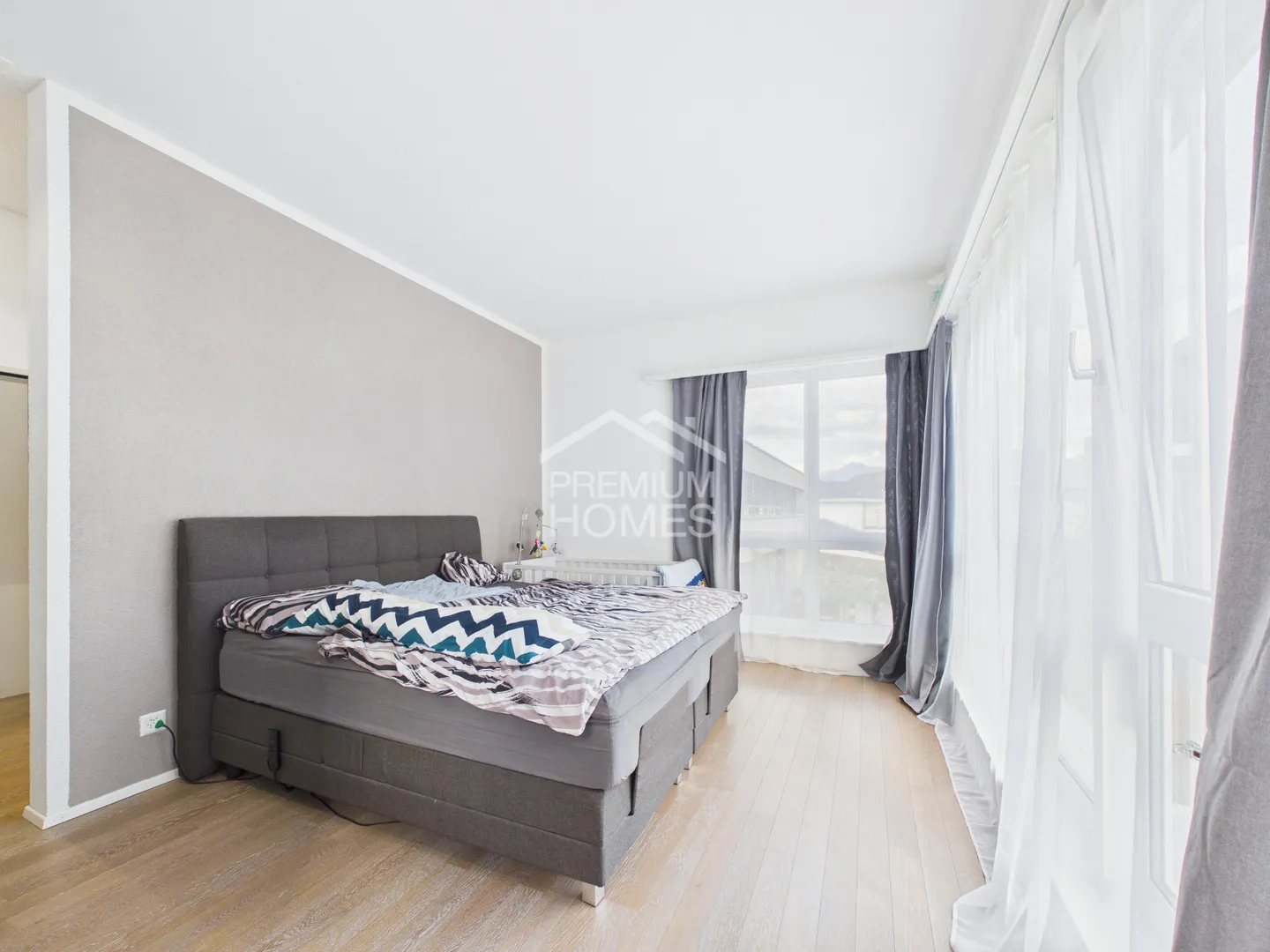 Moderne Familienhaus mit Balkon - Foto 5 von 12