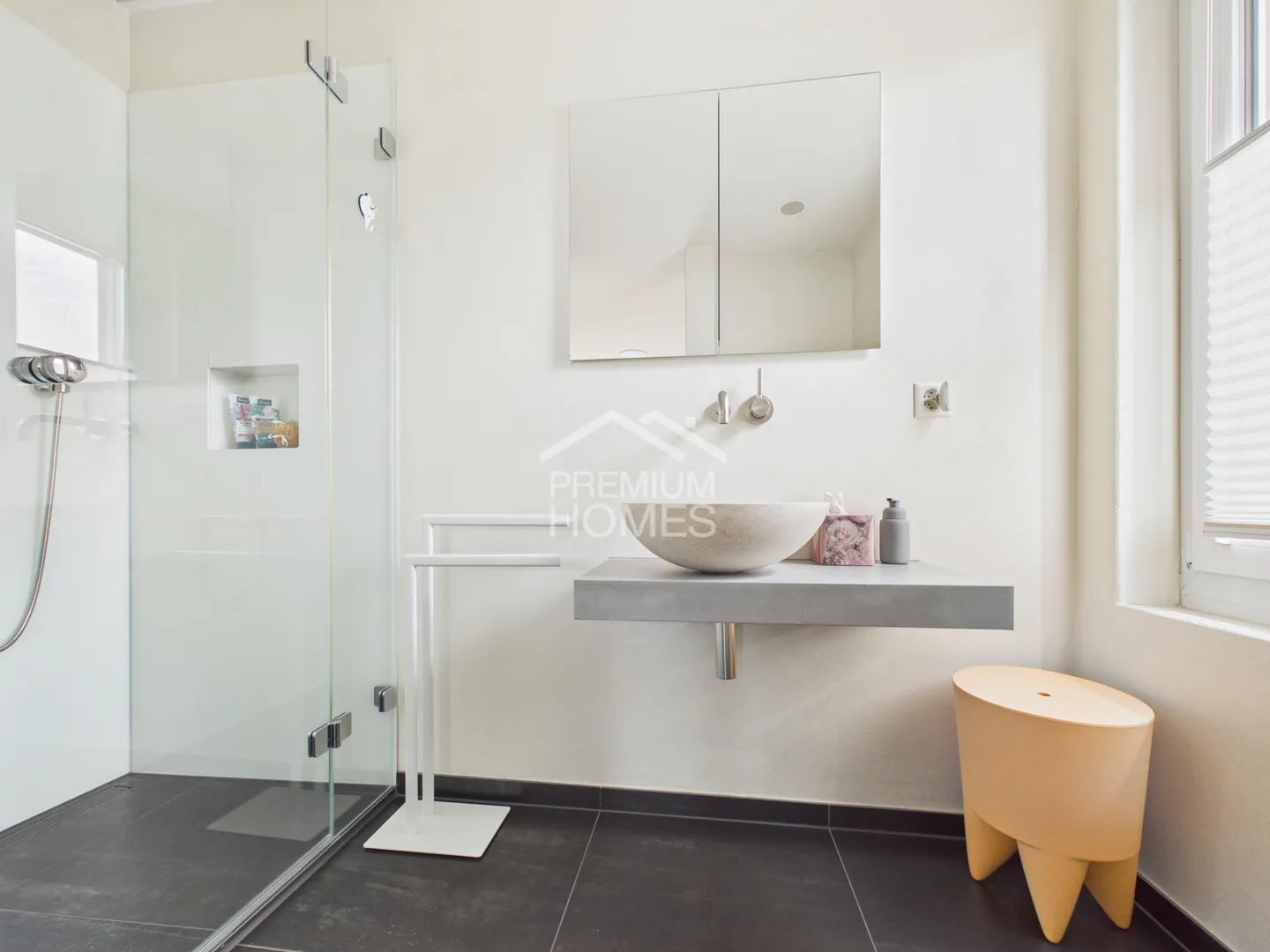 Exclusive Living for Discerning Buyers - Photo 8 of 13