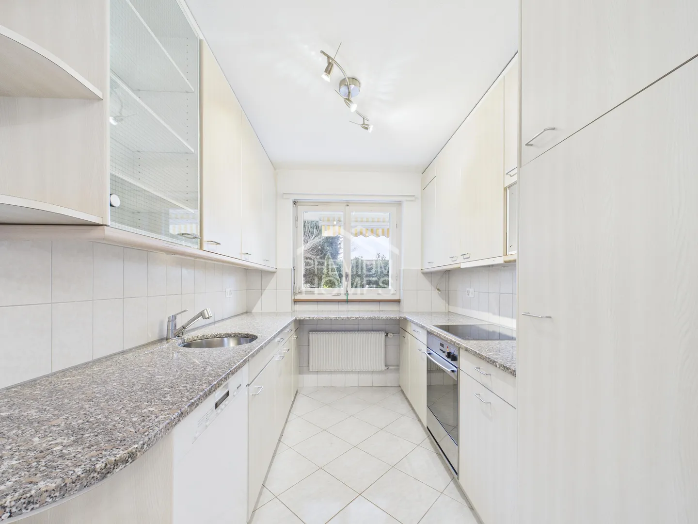 Posizione tranquilla, tanto verde e migliore qualità della vita - Foto 2 di 8