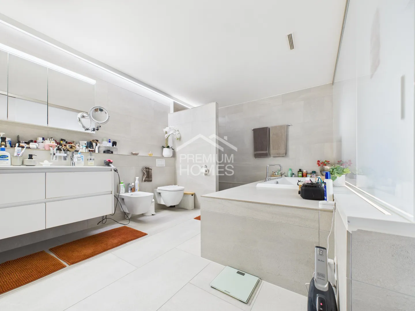 Geräumige Wohnung mit atemberaubender Aussicht - Foto 7 von 10