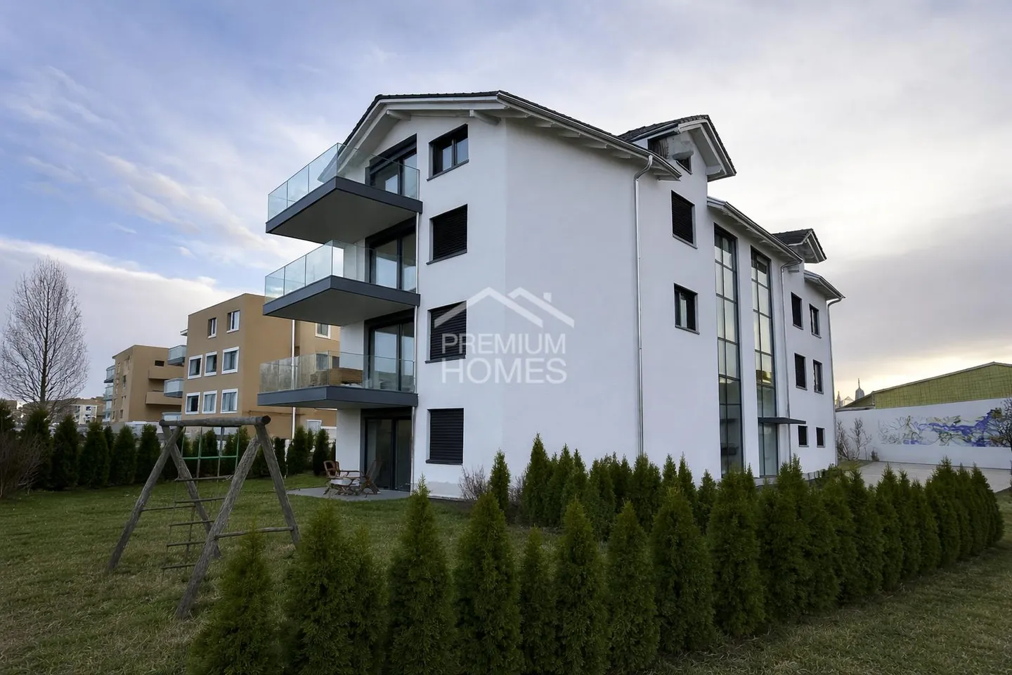 Stilvolles Familienhaus in Ruhiger Lage - Foto 1 von 13