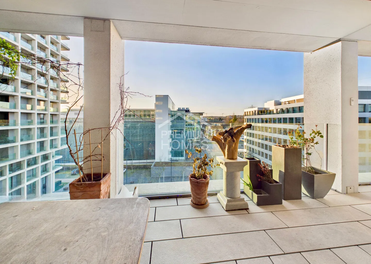 Zeit für eine neue Perspektive - The Metropolitans Tower!  - Foto 1 di 12