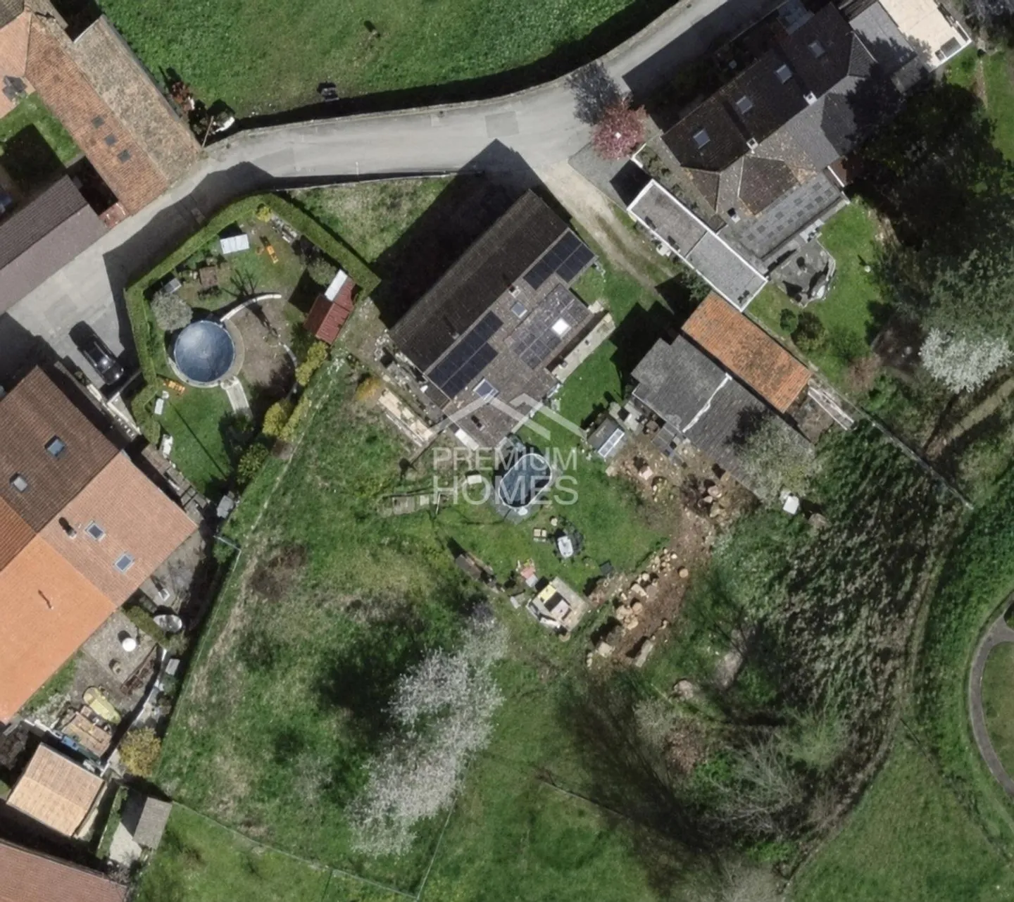 Terreno con permesso per villa familiare - Foto 1 di 6