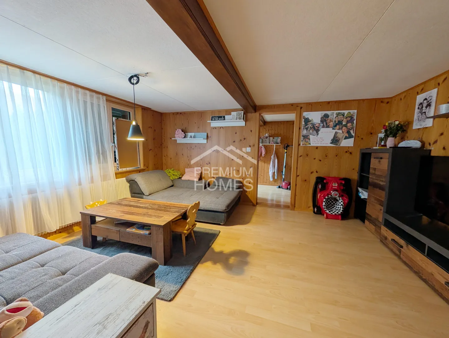 Charming property with workshop and development potential - Photo 2 of 6