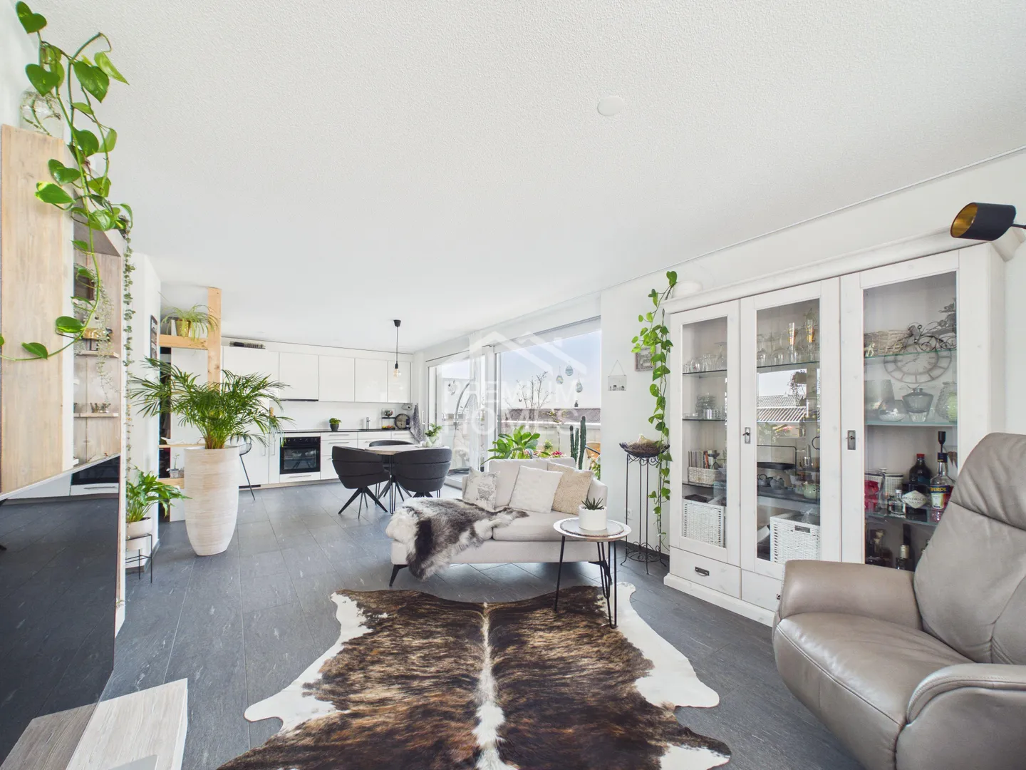 Exclusive Penthouse Residence - Photo 4 of 8