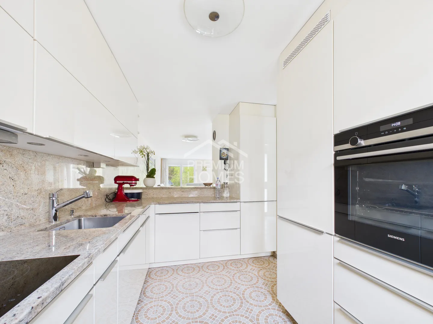 Votre nouvelle maison familiale : lumineuse, calme, située au centre - Photo 4 sur 13