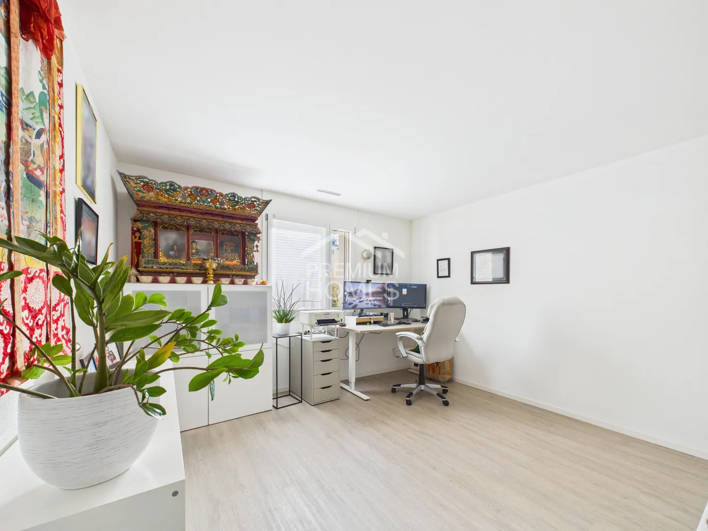 Geräumige Wohnung mit atemberaubender Aussicht - Foto 8 von 10