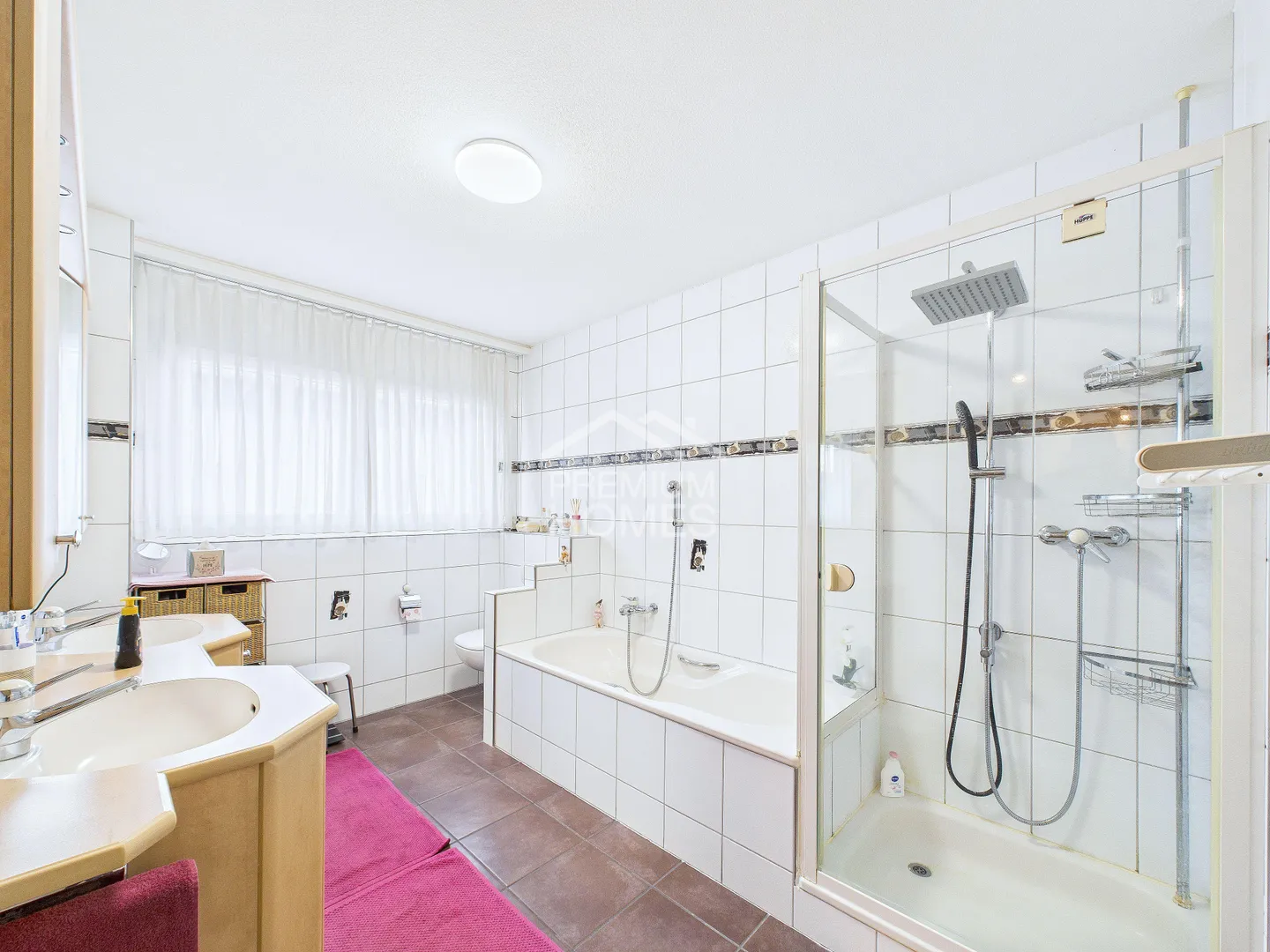 FAMILY HAPPINESS GUARANTEED - Photo 7 of 8