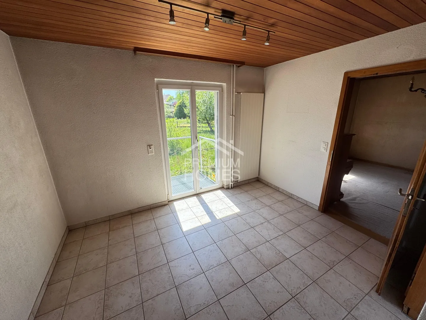 Single-family house with a lot of land - temporarily for rent (until March 2027) - Photo 7 of 10