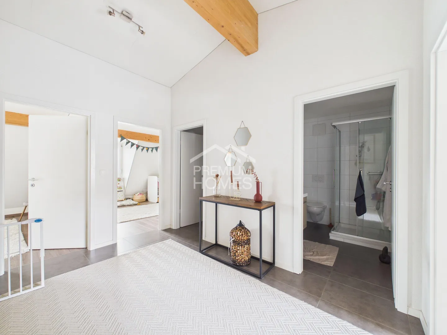 Modern Duplex Close to the Lake - Photo 8 of 13