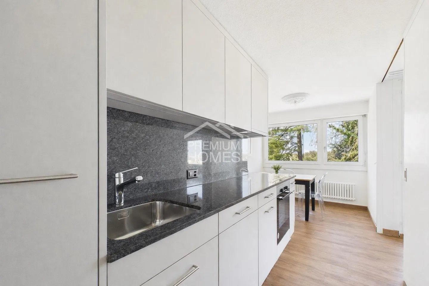 Charmantes Familienhaus in Pfäffikon - Foto 3 von 11