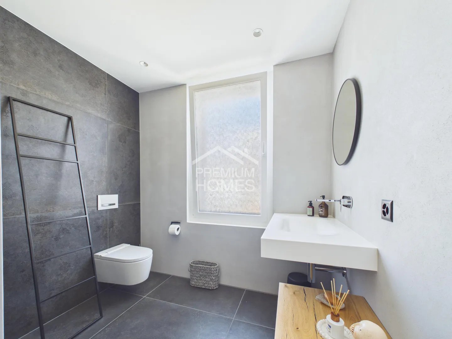EXCLUSIVITY WITH PANORAMA AND STYLE - THE JEWEL! - Photo 12 of 13