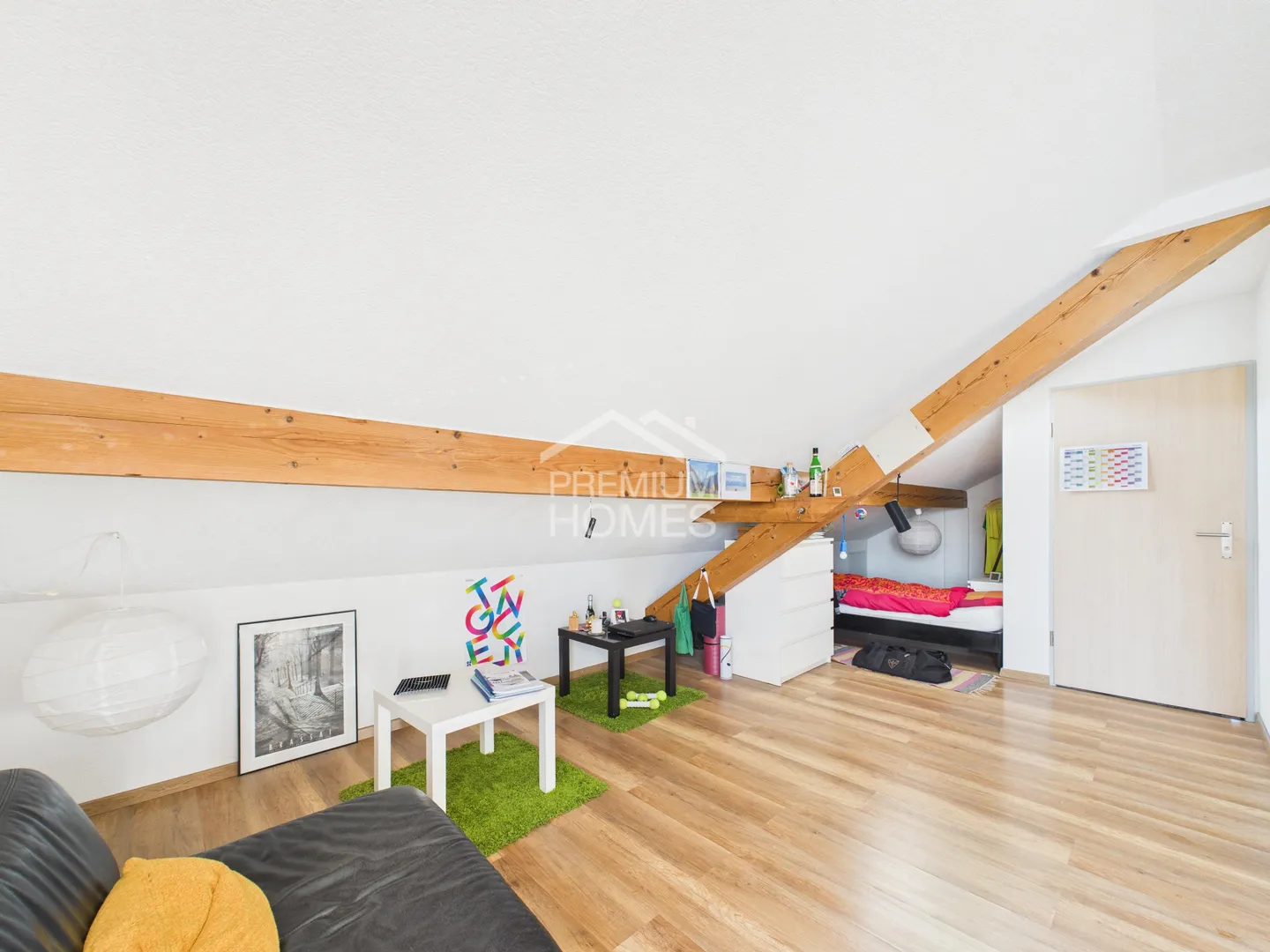 Petit, fin et confortable - Appartement studio sous les toits ! - Photo 2 sur 5