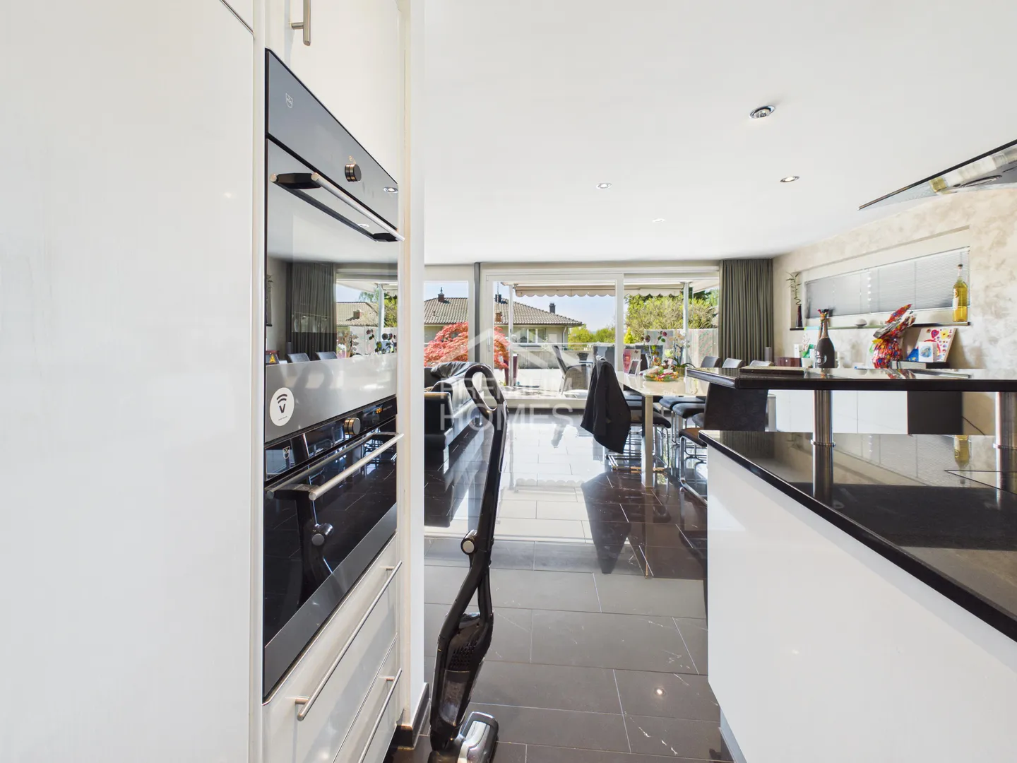 Arrive, breathe, feel at home - Photo 12 of 13