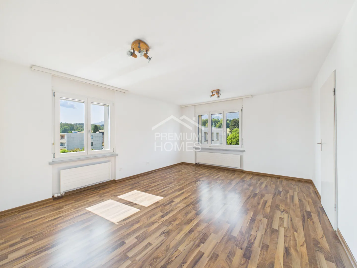 Attraktive 3½-Zimmer-Wohnung mit Gemeinschaftspool - Photo 6 of 11