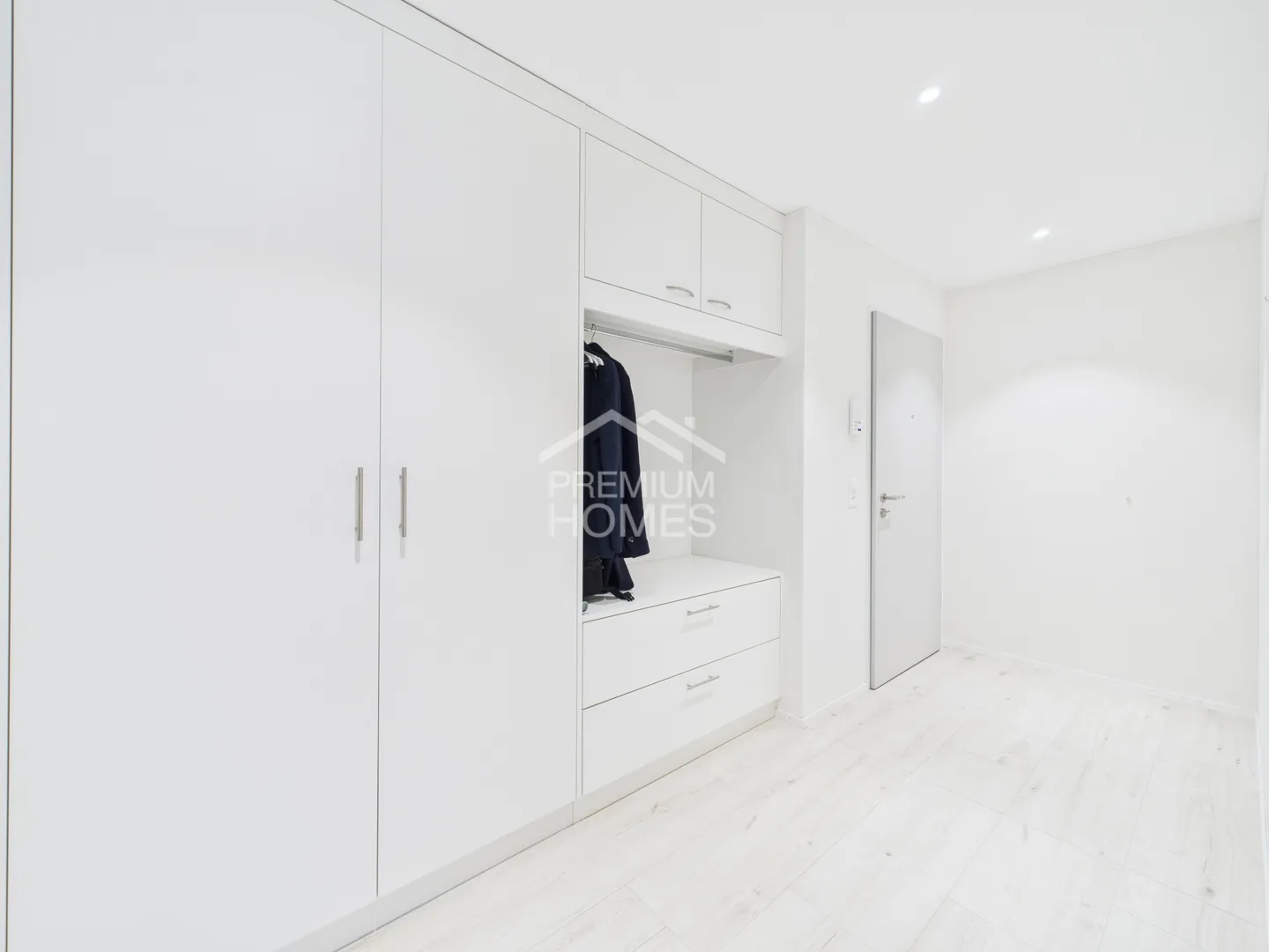 Modernes Lifestyle-Home mit Alpenpanorama - Foto 10 von 13