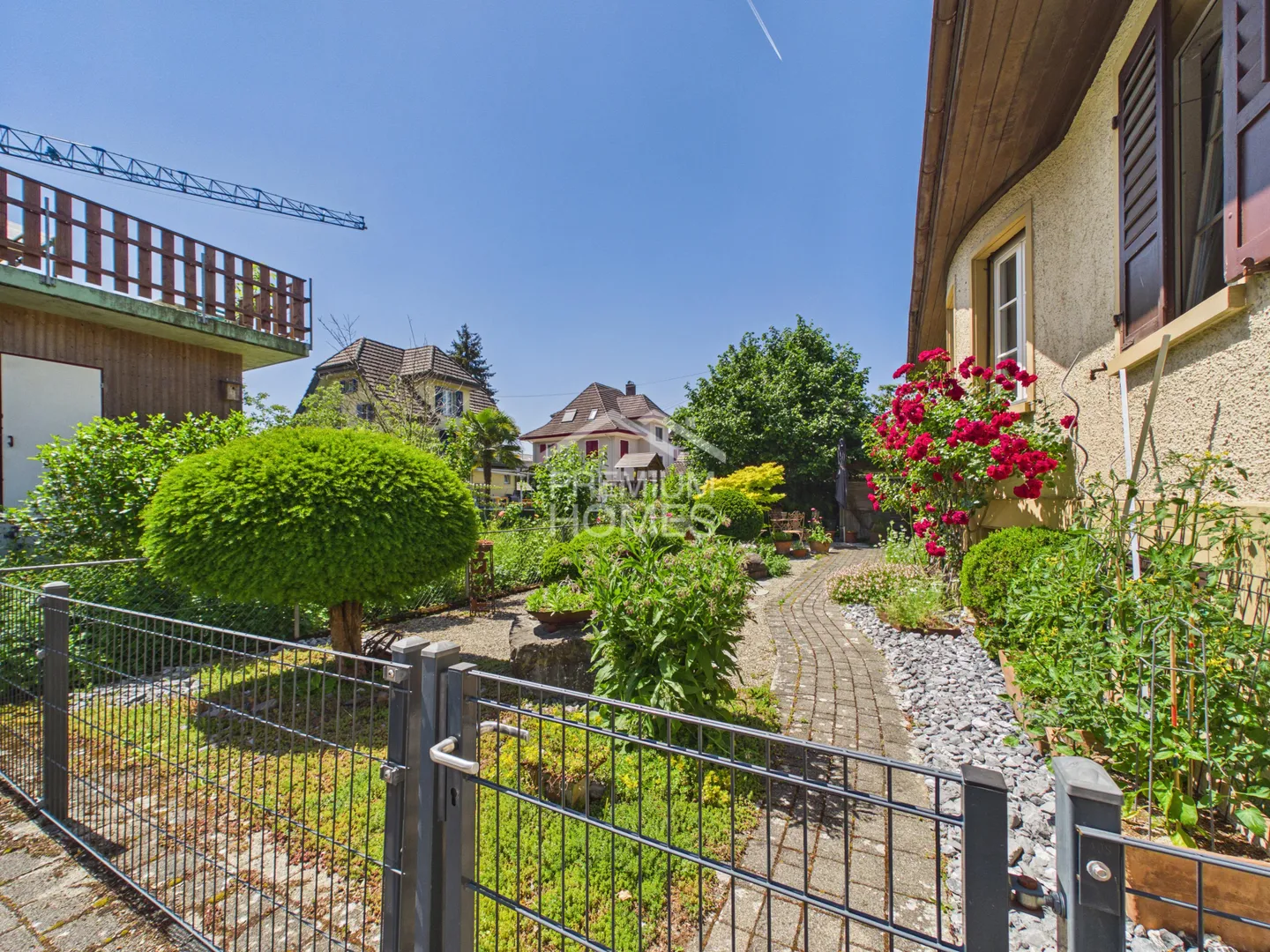 Wohnen &amp; Arbeiten vereint - Einfamilienhaus in Premiumlage! - Foto 2 von 13
