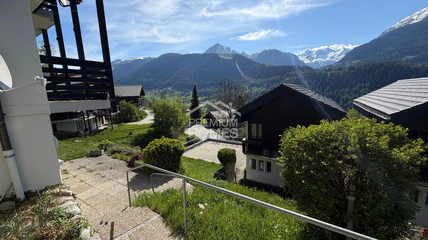 Appartement alpin charmant avec panorama sur les montagnes - Photo 2 sur 13