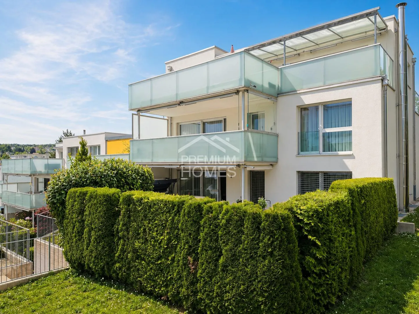 A residential oasis to fall in love with, right on Zurich's city limits - Photo 1 of 13