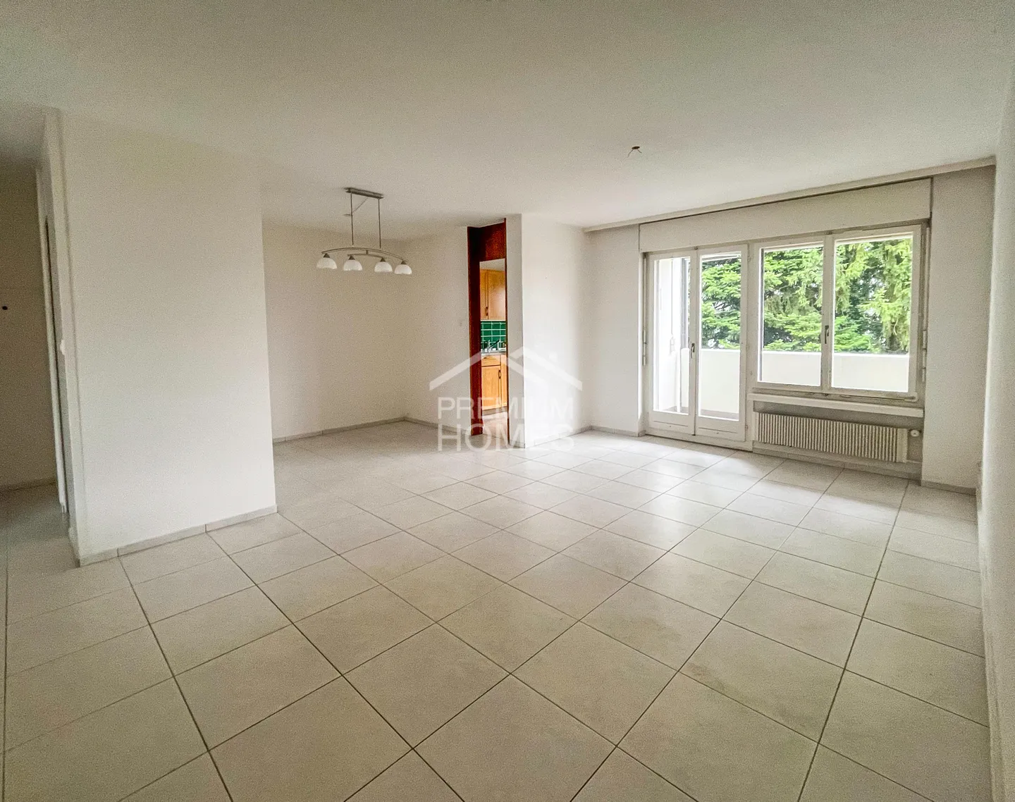 Offerta unica con vista lago - Foto 2 di 12