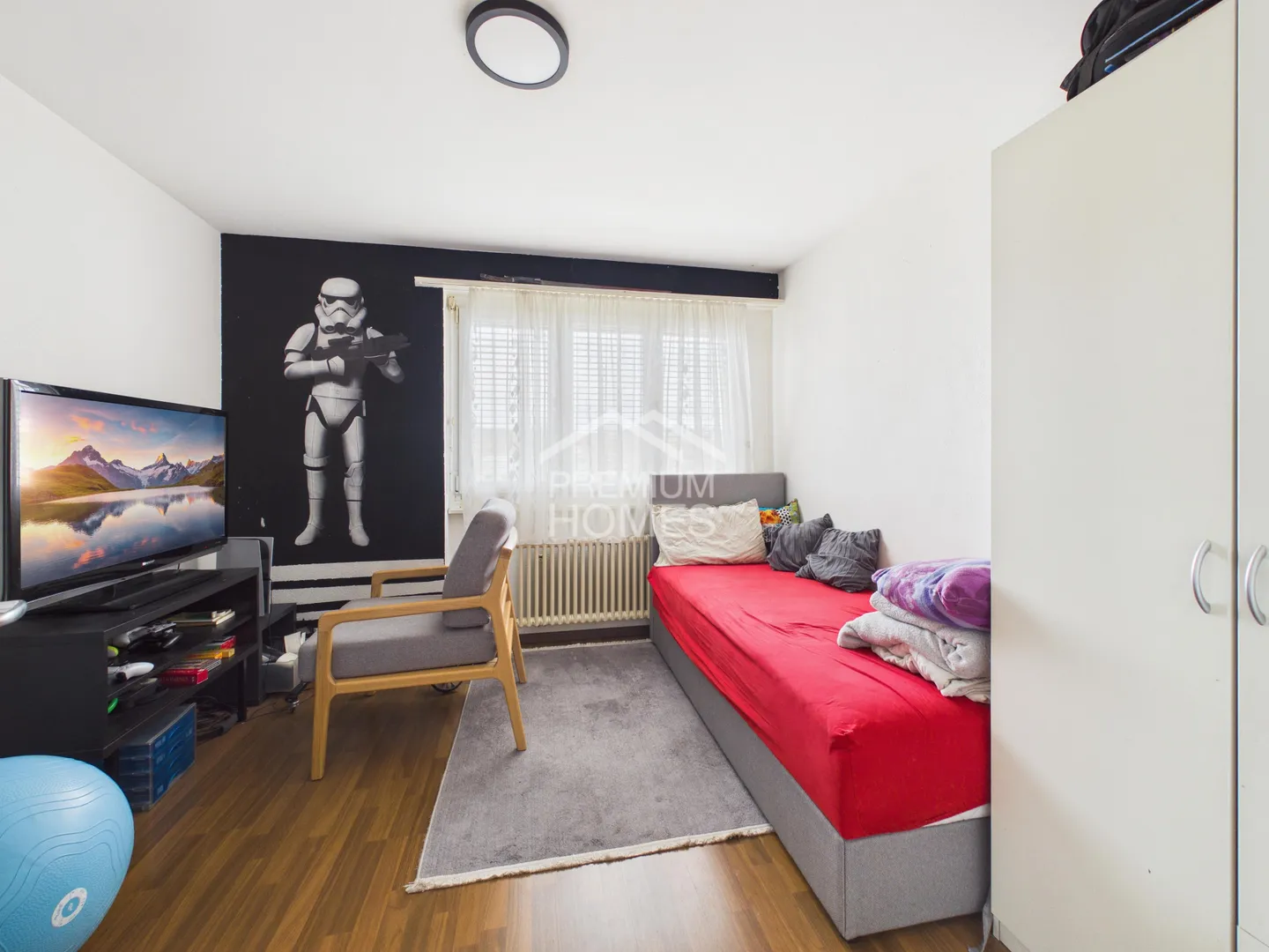 Investment with Two Apartments - Photo 5 of 7