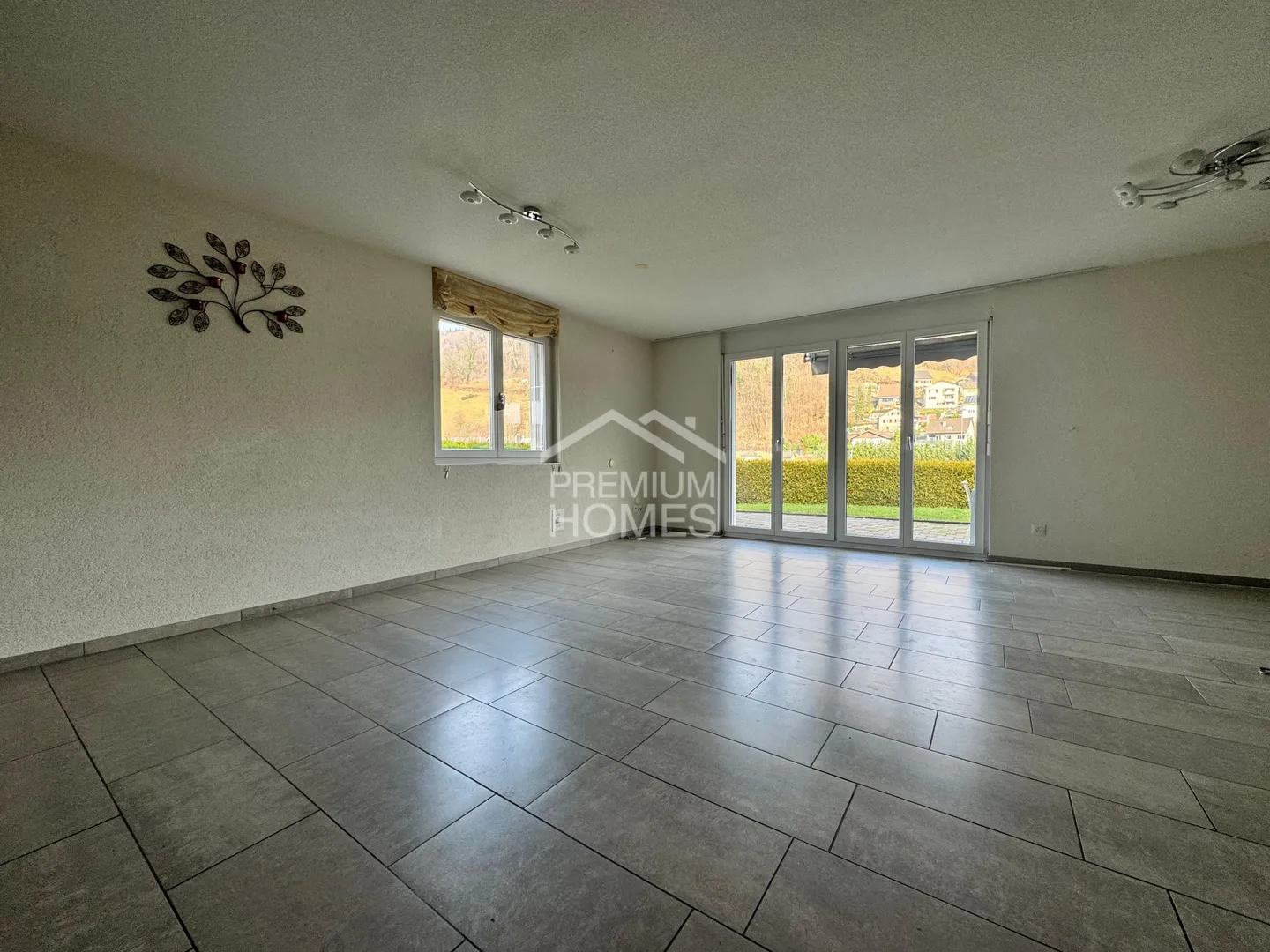 Maison individuelle avec jardin et terrasse - Photo 4 sur 12