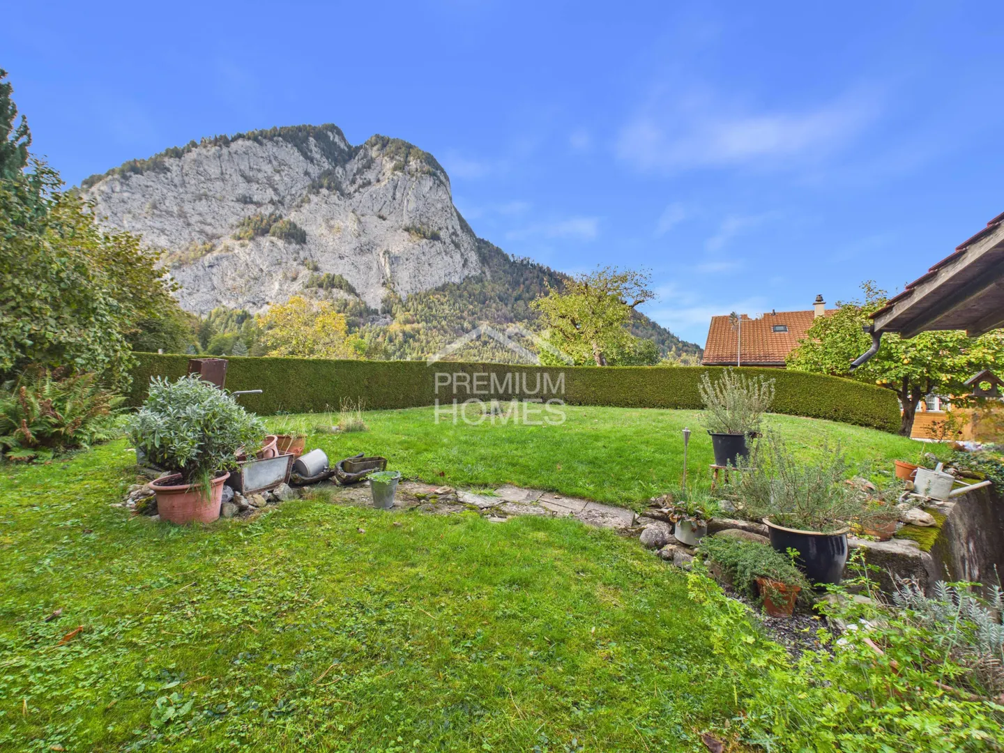 Charmantes Haus mit Bergsicht - Foto 2 von 9