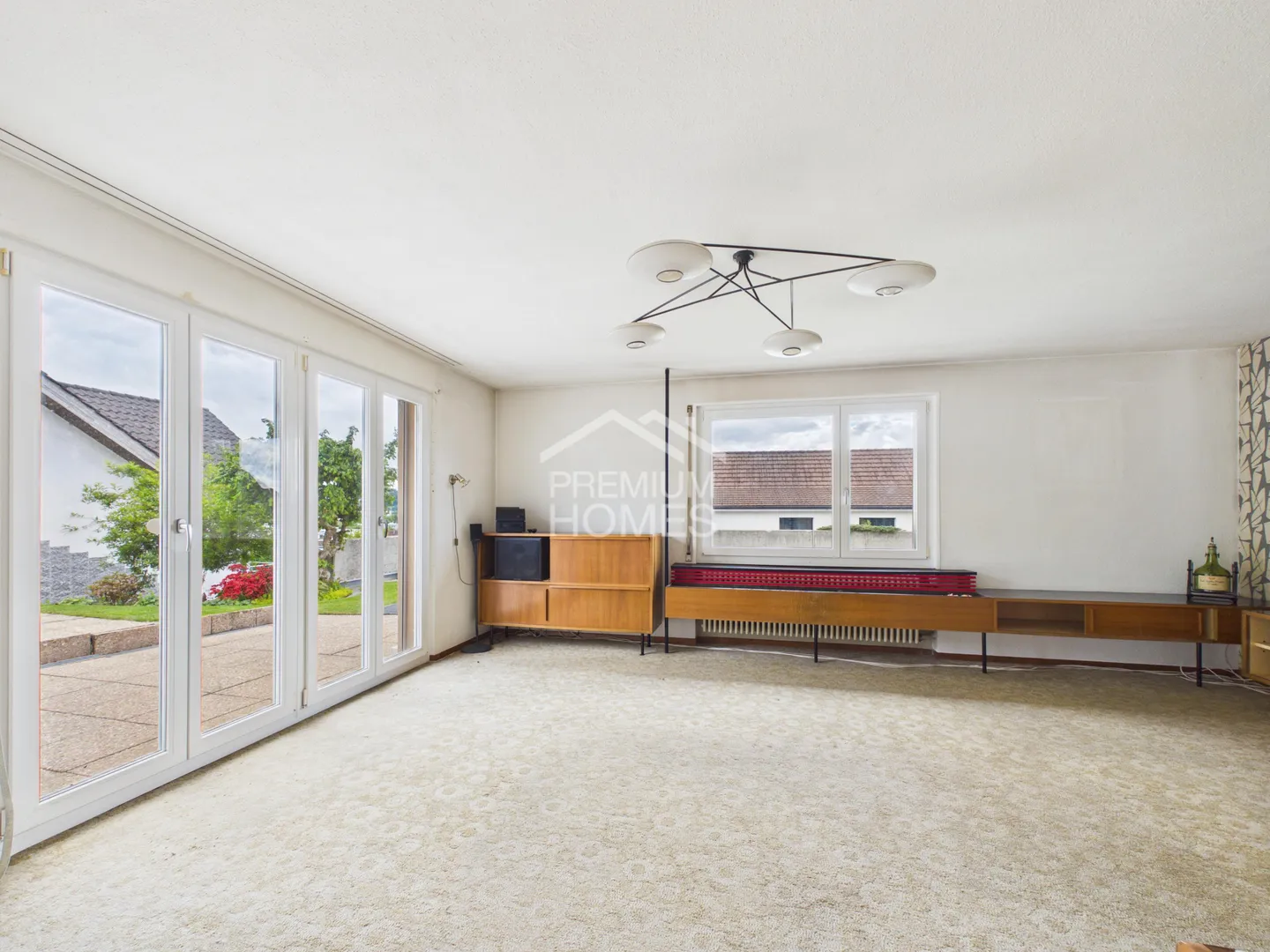 Family House with Apartment - Potential in Prime Location - Photo 11 of 13